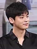 박진우