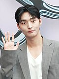 윤지성